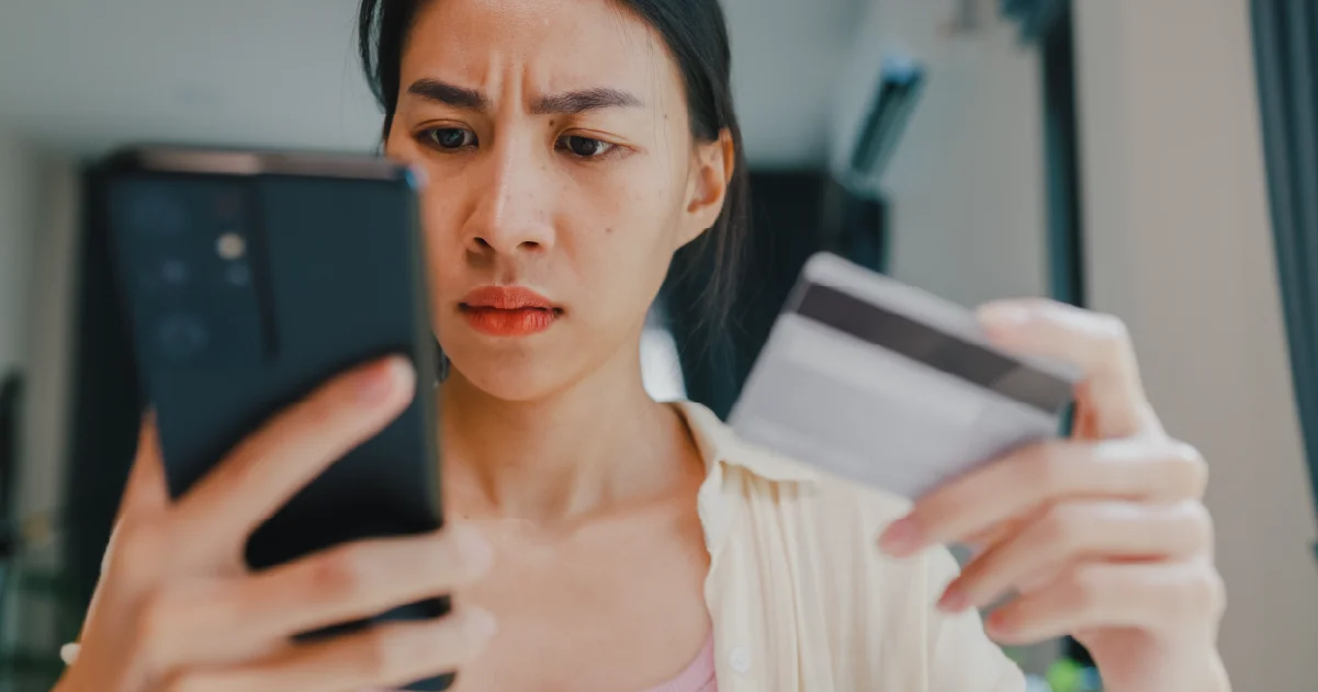 customer making online purchase